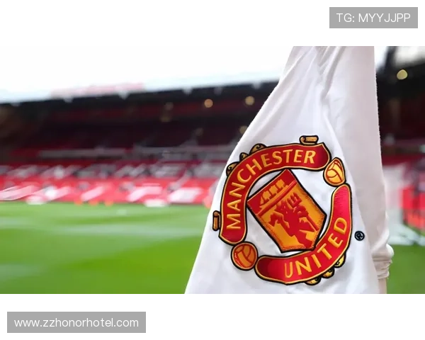 曼联更衣室矛盾再度曝光,对球队稳定性与赛季走势形成考验 曼联更衣室矛盾再度曝光,对球队稳定性与赛季走势形成考验