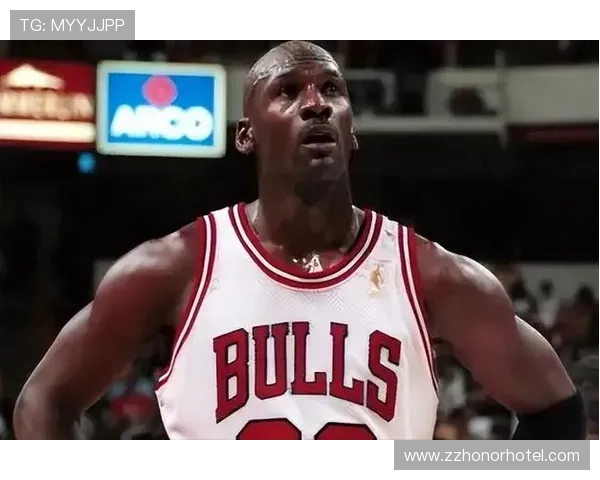 斯科蒂·皮蓬无球跑动拉开防线提升乔丹单打空间